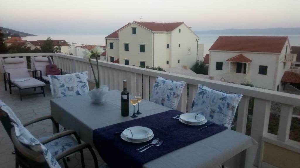 Apartments Marcic Бол Экстерьер фото