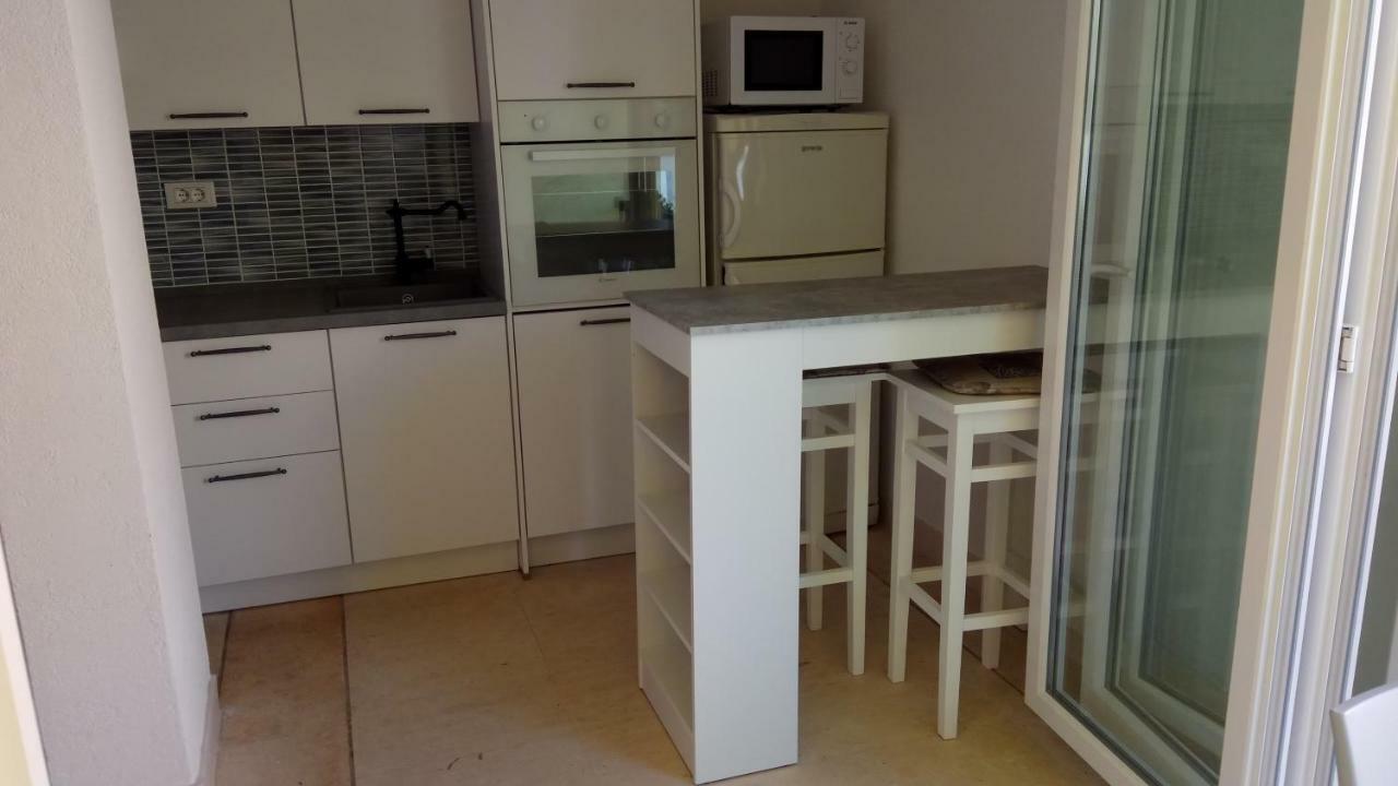 Apartments Marcic Бол Экстерьер фото